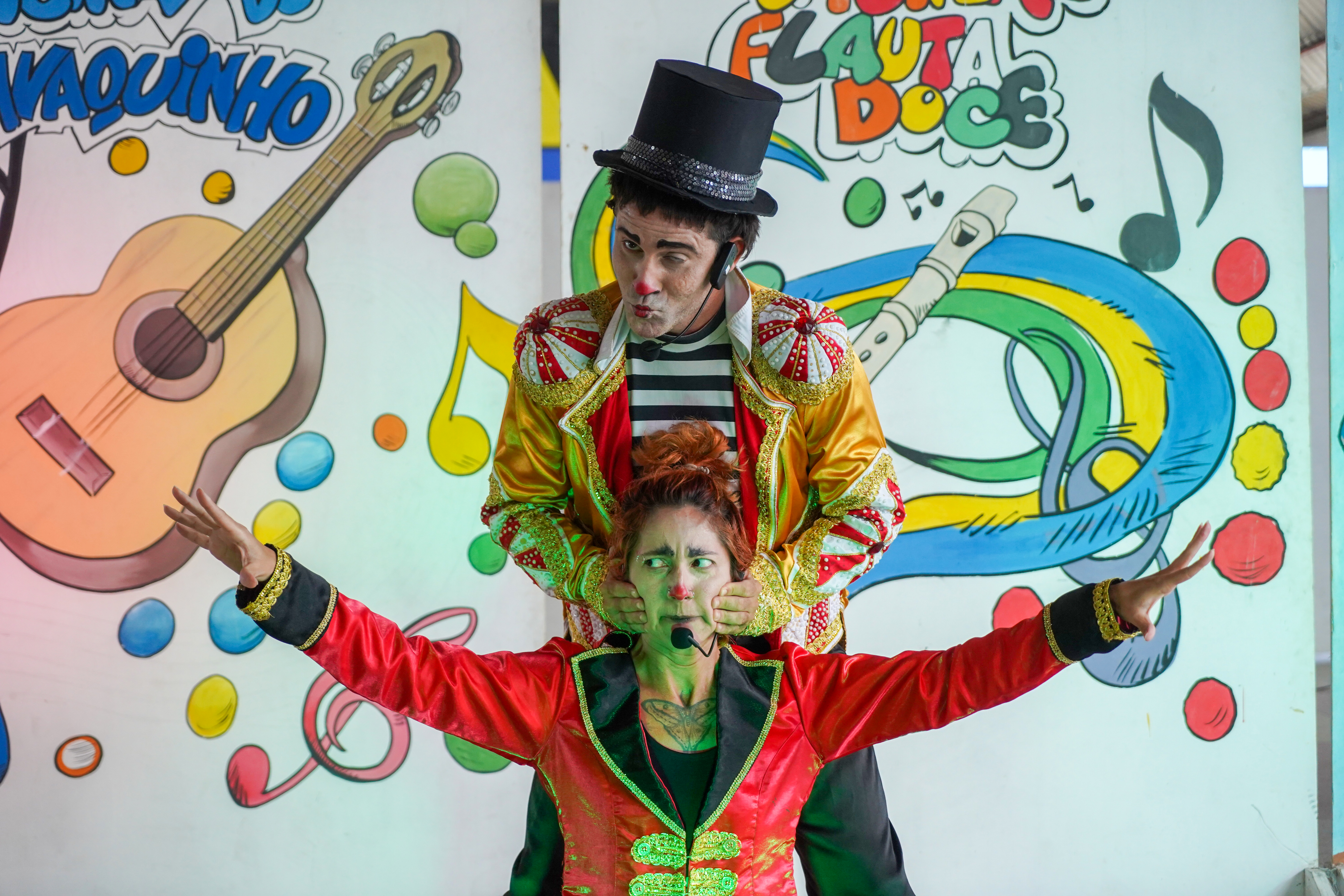 Espetáculo marca encerramento das oficinas de verão 2025