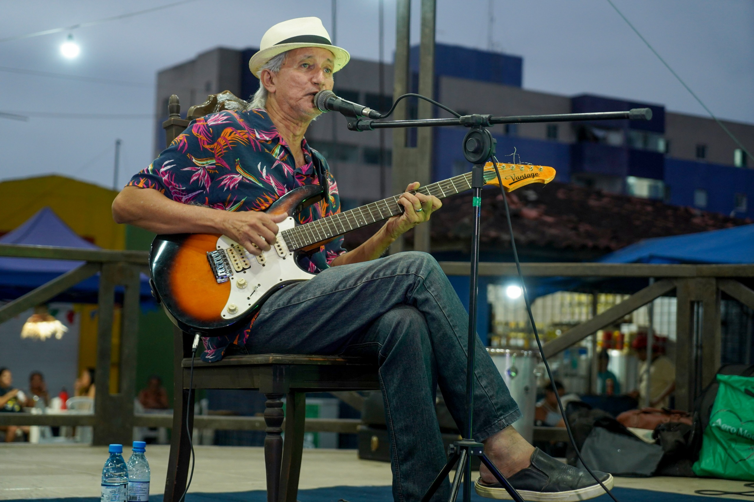 Imagem ilustrativa: Tarde do Samba leva alegria e contagia população na Praça Ronaldo Ribeiro