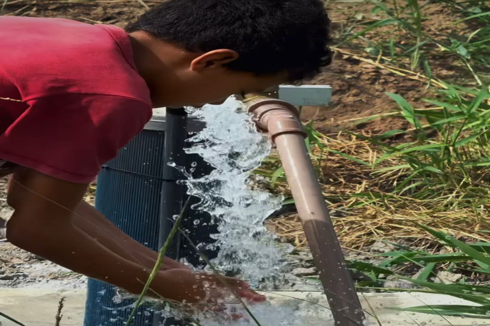 PREFEITURA DE PEDRAS DE FOGO LEVA ÁGUA POTÁVEL PARA COMUNIDADE RURAL DE UNA DE SÃO JOSÉ NO DIA MUNDIAL DA ÁGUA