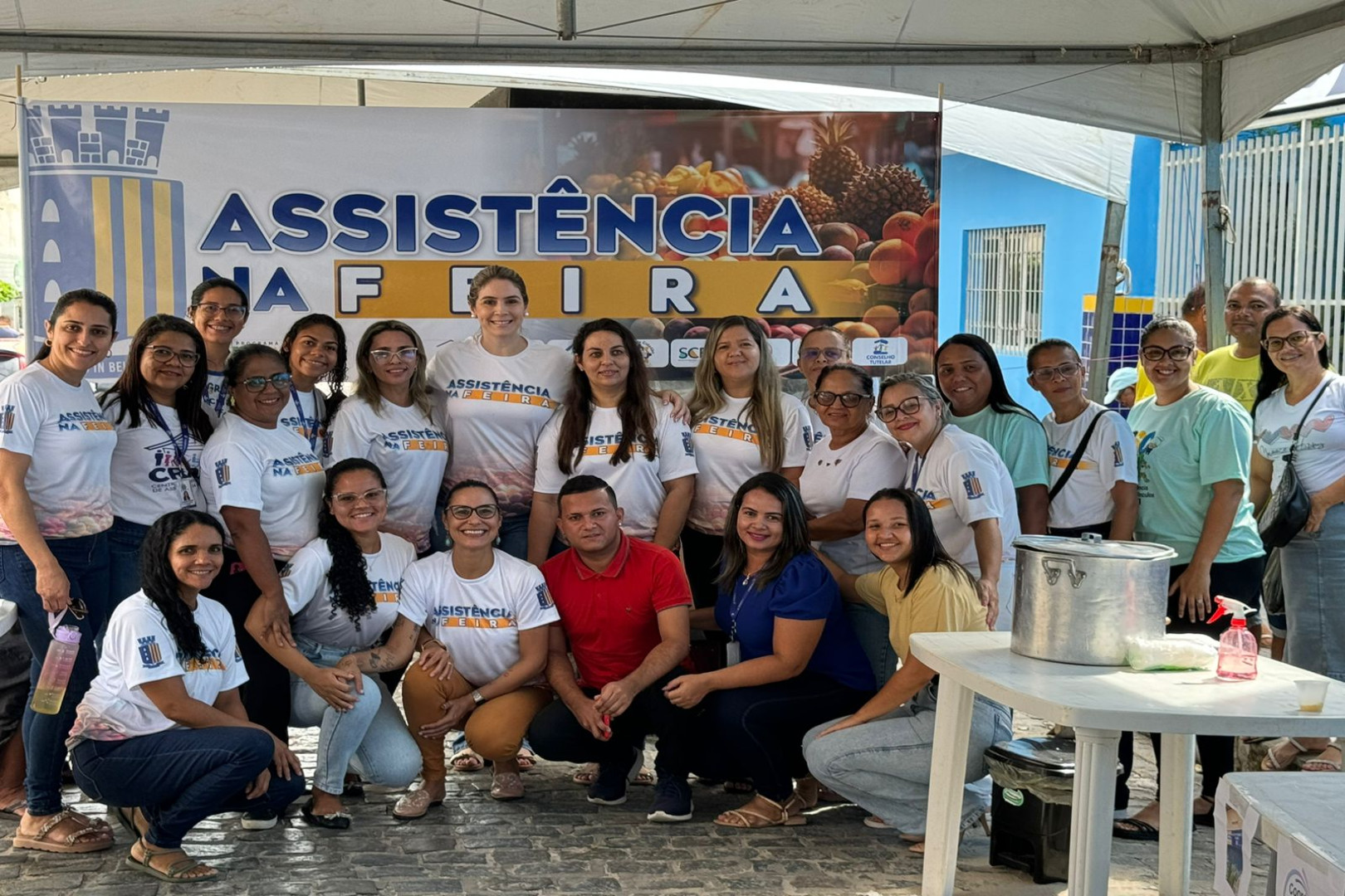 “SUAS” LEVA SERVIÇOS À POPULAÇÃO NA FEIRA LIVRE