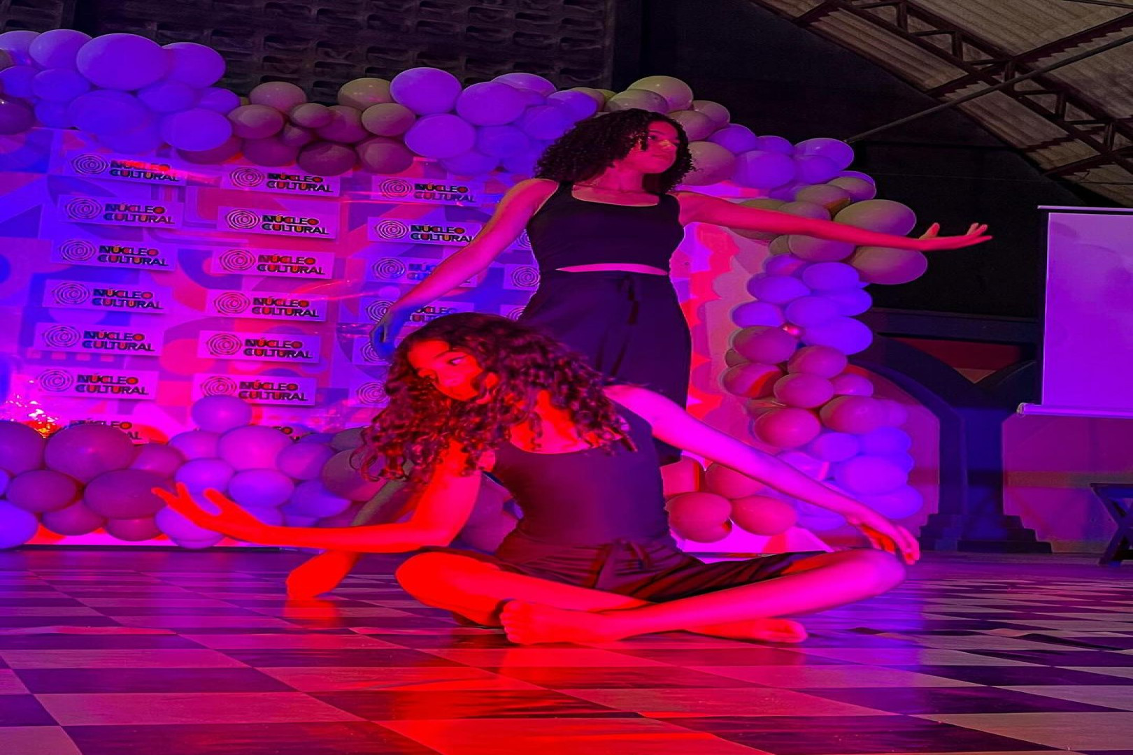 A EMOÇÃO TRANSBORDA NO NÚCLEO CULTURAL COM A 3ª MOSTRA DE DANÇA CONTEMPOR NEA