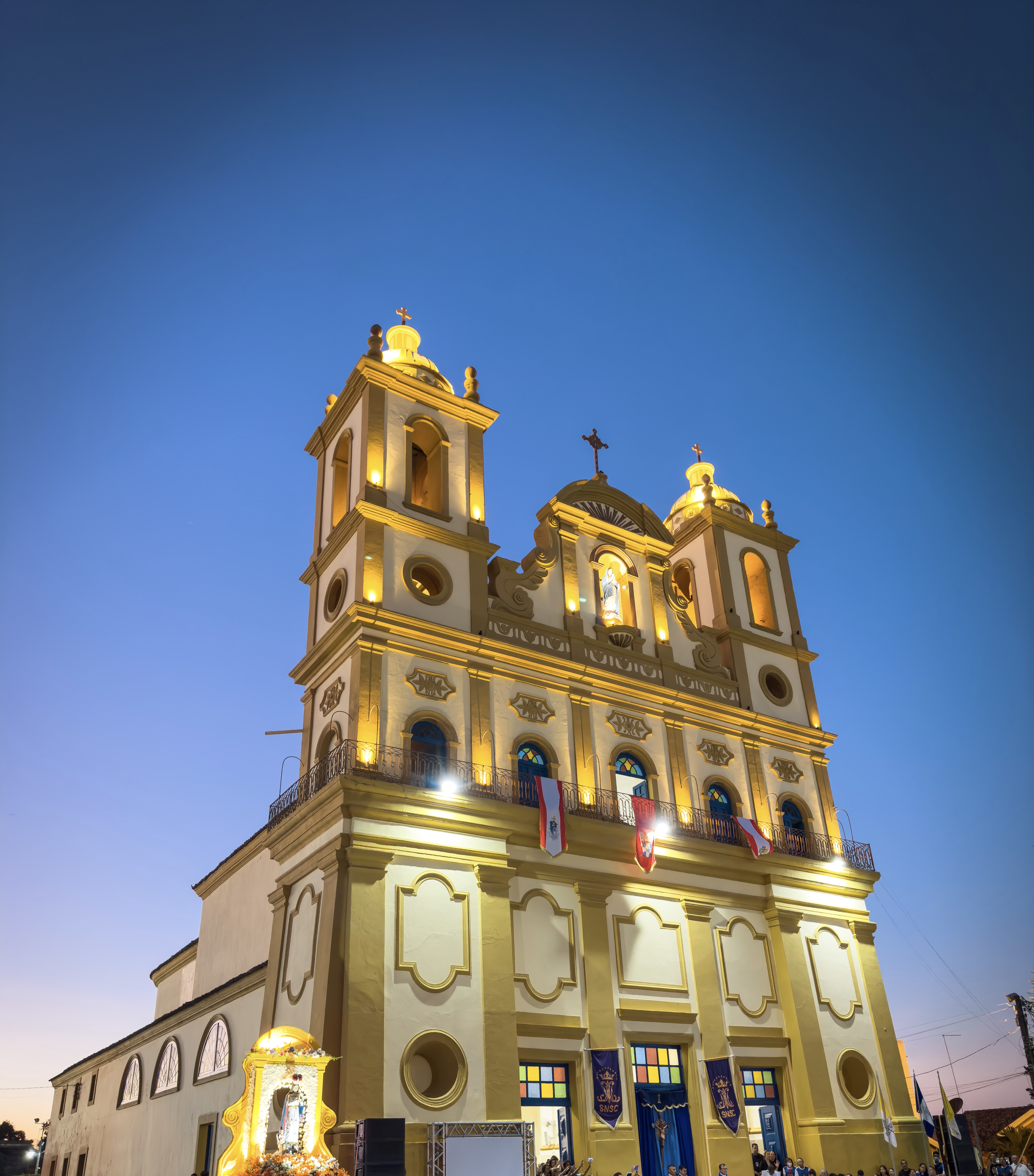  Igreja Matriz de Nossa Senhora da Conceição – Símbolo da religiosidade da cidade 