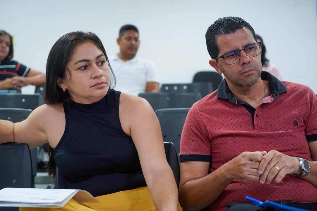 Na manhã de hoje, o Auditório da Educação foi palco da 4ª Reunião da Comissão Intergestora Regional (CIR) do Vale do Paraíba.O encontro reuniu secretários de saúde e equipes técnicas dos municípios que integram (2).jpg